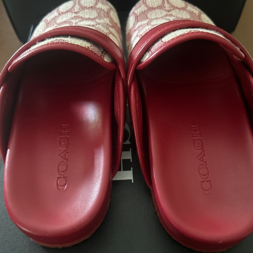 Coach Clogs - Picture 4 of 5